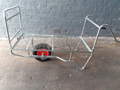 Castlefield Zipper E Barrow 64 x 24Inch