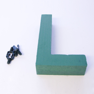 OASIS� Ideal Foam Frame Letter L