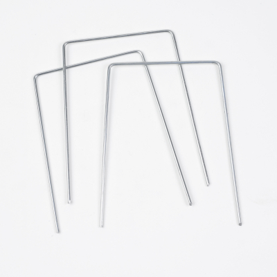 Metal Ground Cover Staples 9Inch